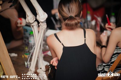 Seenspace Halloween ที่ คลาดส์, แฟตร์ กัตส์ และบริว — photo 27