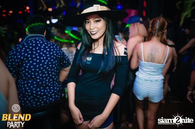 Blend Halloween Party 285 Secret Castle ที่ สน็อบ รัชดา — photo 171