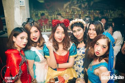 Dizneey Trash Halloween Party at Revolucion Cocktail Bangkok — photo 42