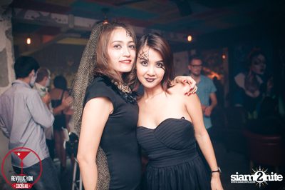 Dizneey Trash Halloween Party at Revolucion Cocktail Bangkok — photo 57