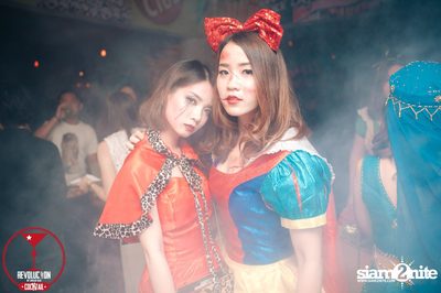 Dizneey Trash Halloween Party at Revolucion Cocktail Bangkok — photo 72