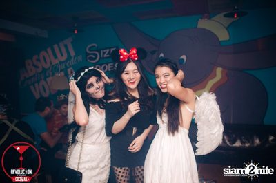 Dizneey Trash Halloween Party at Revolucion Cocktail Bangkok — photo 136