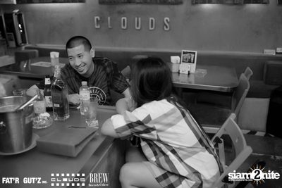 Seenspace Invasion ที่ร้าน Clouds, Fat'R Gut'z และ BREW Beers & Ciders — photo 4