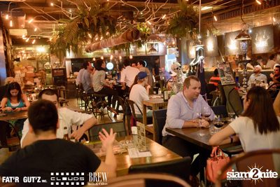 Seenspace Invasion ที่ร้าน Clouds, Fat'R Gut'z และ BREW Beers & Ciders — photo 6