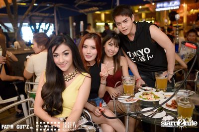Seenspace Invasion ที่ร้าน Clouds, Fat'R Gut'z และ BREW Beers & Ciders — photo 8