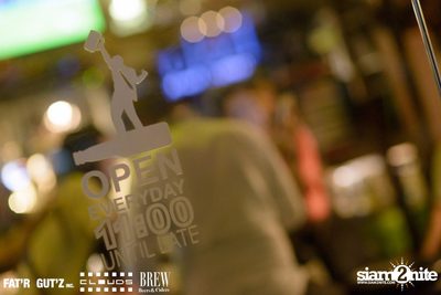 Seenspace Invasion ที่ร้าน Clouds, Fat'R Gut'z และ BREW Beers & Ciders — photo 31
