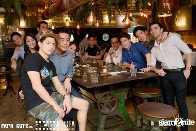 Seenspace Invasion ที่ร้าน Clouds, Fat'R Gut'z และ BREW Beers & Ciders — photo 47