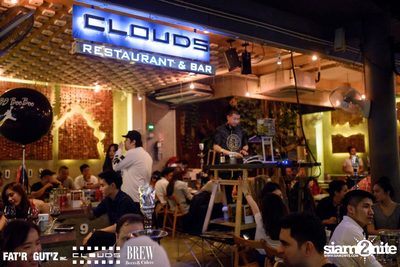 Seenspace Invasion ที่ร้าน Clouds, Fat'R Gut'z และ BREW Beers & Ciders — photo 51