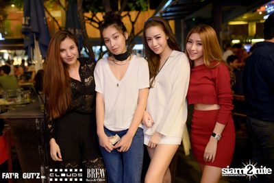 Seenspace Invasion ที่ร้าน Clouds, Fat'R Gut'z และ BREW Beers & Ciders — photo 80