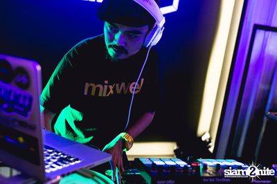 Red Bull Canvas Cooler Thailand 2015 at Iconic Studio — photo 41