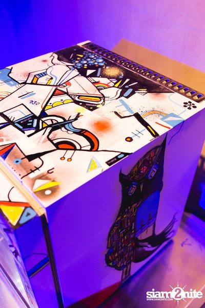 Red Bull Canvas Cooler Thailand 2015 at Iconic Studio — photo 79