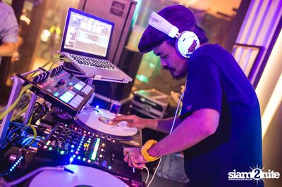 Red Bull Canvas Cooler Thailand 2015 at Iconic Studio — photo 110