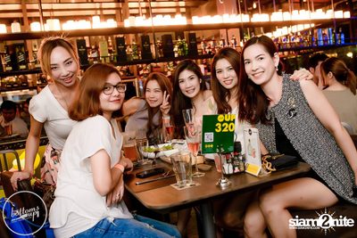 Cocktail Concert at BottomsUp, Thonglor — photo 42
