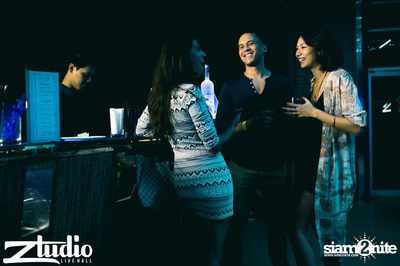 Grey Goose นำเสนอ TGIF : Sidney Samson ที่ สตูดิโอ ไลฟ์ ฮอลล์ — photo 5