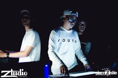 Grey Goose นำเสนอ TGIF : Sidney Samson ที่ สตูดิโอ ไลฟ์ ฮอลล์ — photo 12