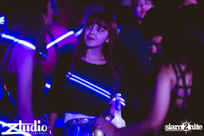 Grey Goose นำเสนอ TGIF : Sidney Samson ที่ สตูดิโอ ไลฟ์ ฮอลล์ — photo 13
