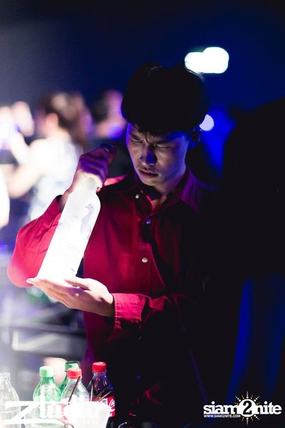 Grey Goose นำเสนอ TGIF : Sidney Samson ที่ สตูดิโอ ไลฟ์ ฮอลล์ — photo 15