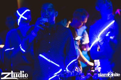 Grey Goose นำเสนอ TGIF : Sidney Samson ที่ สตูดิโอ ไลฟ์ ฮอลล์ — photo 16