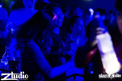 Grey Goose นำเสนอ TGIF : Sidney Samson ที่ สตูดิโอ ไลฟ์ ฮอลล์ — photo 27