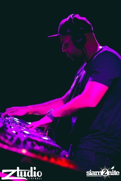 Grey Goose นำเสนอ TGIF : Sidney Samson ที่ สตูดิโอ ไลฟ์ ฮอลล์ — photo 40
