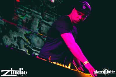 Grey Goose นำเสนอ TGIF : Sidney Samson ที่ สตูดิโอ ไลฟ์ ฮอลล์ — photo 41