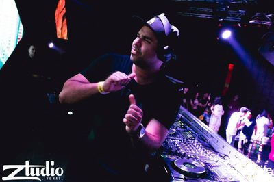Grey Goose นำเสนอ TGIF : Sidney Samson ที่ สตูดิโอ ไลฟ์ ฮอลล์ — photo 64