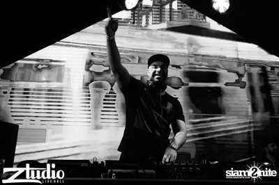 Grey Goose นำเสนอ TGIF : Sidney Samson ที่ สตูดิโอ ไลฟ์ ฮอลล์ — photo 78