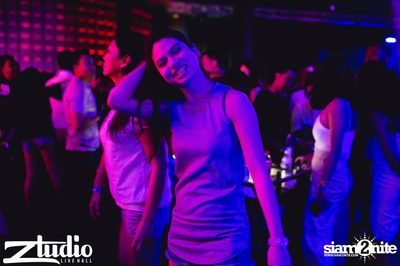 Grey Goose นำเสนอ TGIF : Sidney Samson ที่ สตูดิโอ ไลฟ์ ฮอลล์ — photo 86