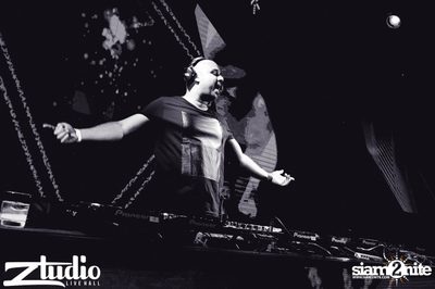 Grey Goose นำเสนอ TGIF : Sidney Samson ที่ สตูดิโอ ไลฟ์ ฮอลล์ — photo 92