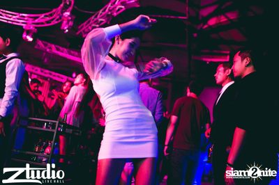 Grey Goose นำเสนอ TGIF : Sidney Samson ที่ สตูดิโอ ไลฟ์ ฮอลล์ — photo 110