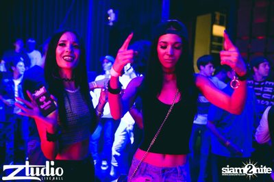 Grey Goose นำเสนอ TGIF : Sidney Samson ที่ สตูดิโอ ไลฟ์ ฮอลล์ — photo 118