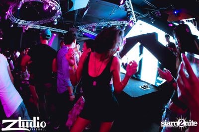Grey Goose นำเสนอ TGIF : Sidney Samson ที่ สตูดิโอ ไลฟ์ ฮอลล์ — photo 119