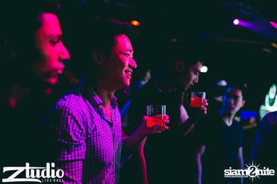 Grey Goose นำเสนอ TGIF : Sidney Samson ที่ สตูดิโอ ไลฟ์ ฮอลล์ — photo 122