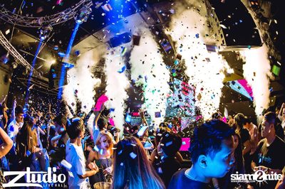 Grey Goose นำเสนอ TGIF : Sidney Samson ที่ สตูดิโอ ไลฟ์ ฮอลล์ — photo 123