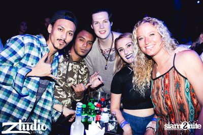 Grey Goose นำเสนอ TGIF : Sidney Samson ที่ สตูดิโอ ไลฟ์ ฮอลล์ — photo 132