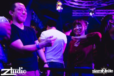 Grey Goose นำเสนอ TGIF : Sidney Samson ที่ สตูดิโอ ไลฟ์ ฮอลล์ — photo 133