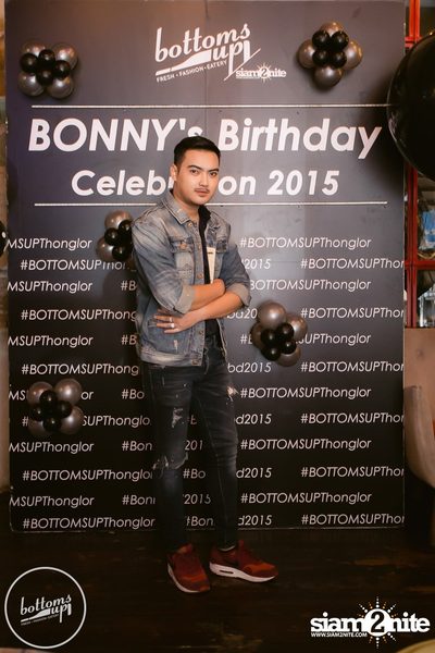 Saturday Night at BottomsUp, Thonglor — photo 12