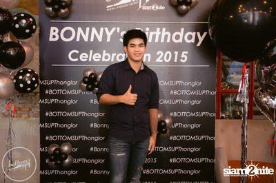 Saturday Night at BottomsUp, Thonglor — photo 14