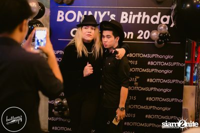 Saturday Night at BottomsUp, Thonglor — photo 43