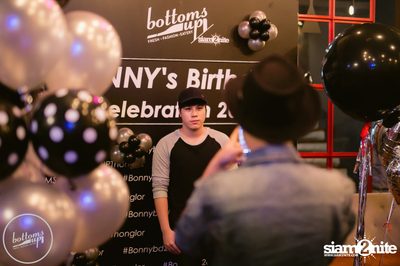 Saturday Night at BottomsUp, Thonglor — photo 51