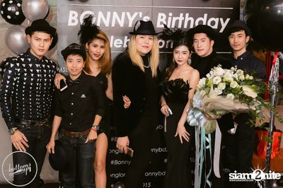 Saturday Night at BottomsUp, Thonglor — photo 124