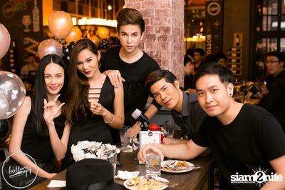 Saturday Night at BottomsUp, Thonglor — photo 143
