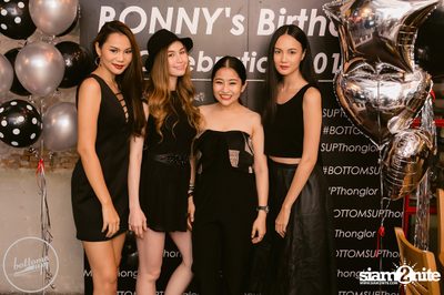Saturday Night at BottomsUp, Thonglor — photo 158