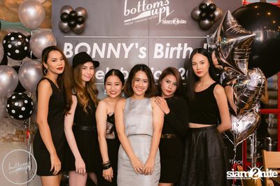 Saturday Night at BottomsUp, Thonglor — photo 160