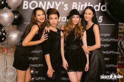 Saturday Night at BottomsUp, Thonglor — photo 166