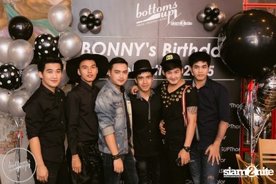 Saturday Night at BottomsUp, Thonglor — photo 171