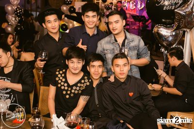 Saturday Night at BottomsUp, Thonglor — photo 184