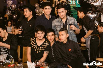Saturday Night at BottomsUp, Thonglor — photo 185