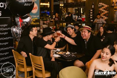 Saturday Night at BottomsUp, Thonglor — photo 201