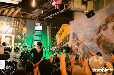 Saturday Night at BottomsUp, Thonglor — photo 244